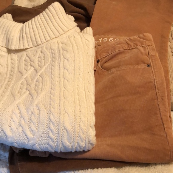 Croft&Barrow Turtleneck Sweater - Picture 13 of 13